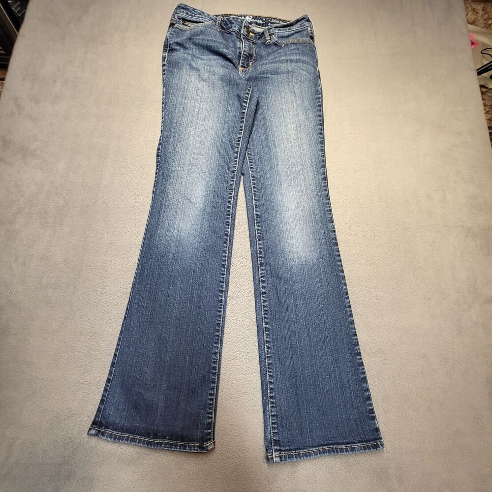 Eddie Bauer Jeans Womens 6 Blue Slighty Curvy Boot Cut Stretch Denim‎ Distressed